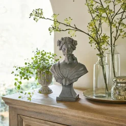 LOBERON Personnages|Décoration*Buste Alexandra