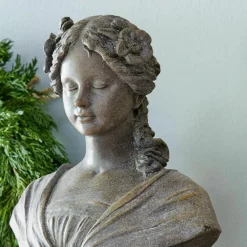LOBERON Personnages|Décoration*Buste Alexandra