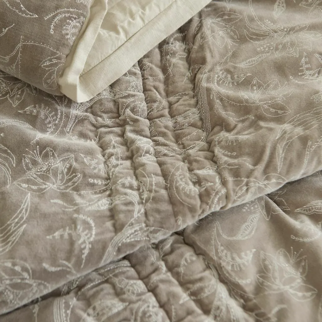 LOBERON Courtepointes Et Plaids|Plaids Et Quilts*Courtepointe Olicianne